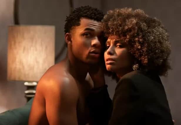 Samuel e Katinha em Dona de Mim (Foto: Reprodução / Globo) Samuel e Katinha em Dona de Mim (Foto: Reprodução / Globo)