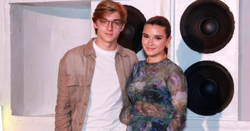 Joaquim Huck e sua namorada Manoela Esteves (Foto: Reprodução)