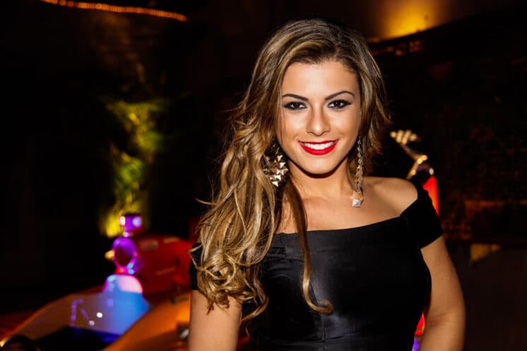 Jesus Luz leva um fora de Babi Rossi