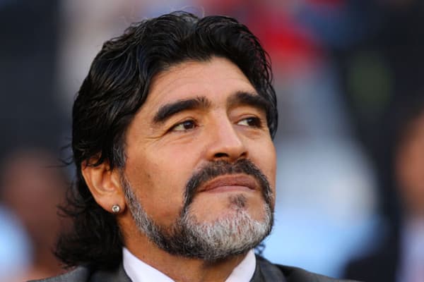 Maradona é impedido de entrar no Maracanã no dia do jogo da Argentina