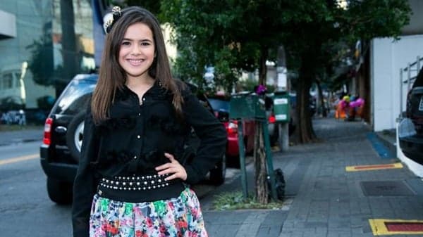 Maísa mostra preparo ao dispensar dublês em gravações de "Carrossel - O Filme"