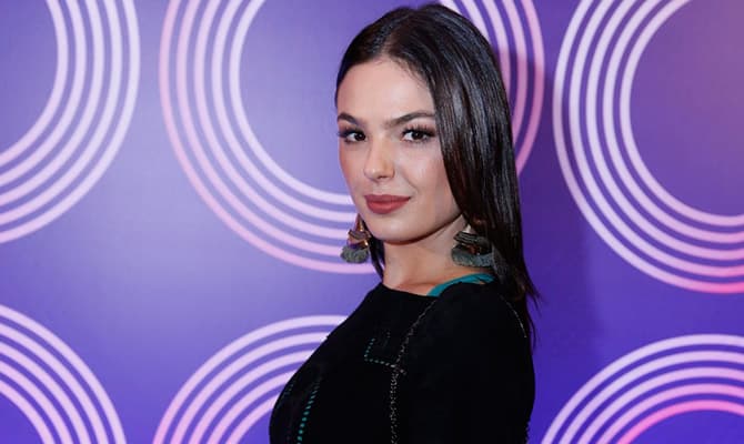 Ísis Valverde revela que já foi parar na UTI por intolerância ao glúten