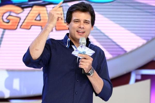 Nos décimos, "Domingo Legal" derrota Record e garante a vice-liderança
