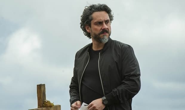 "Império": José Alfredo só reaparece pra valer no Carnaval