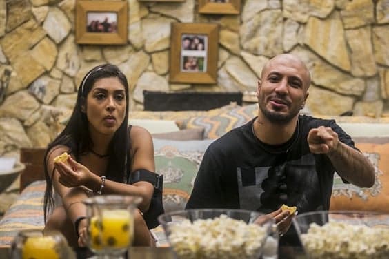 Em entrevista, Fernando afirma que não está namorando Amanda