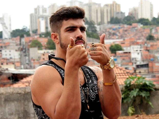 "Ele podia morrer", diz Caio Castro sobre seu personagem em "I Love Paraisópolis"