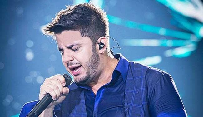 Filho do cantor Cristiano Araújo celebra aniversário em grande festa e repercute na web