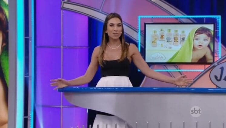 Patrícia Abravanel publica foto da festa de Dia dos Pais da família