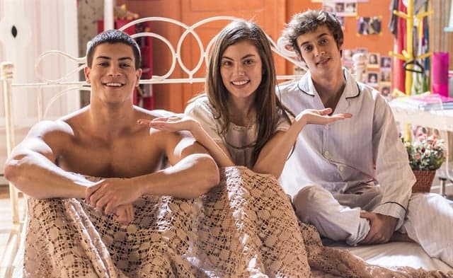 "Malhação" dá show de roteiro em cima de "Babilônia"