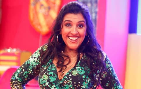 Aclamado no exterior, filme de Regina Casé tem bilheteria baixa