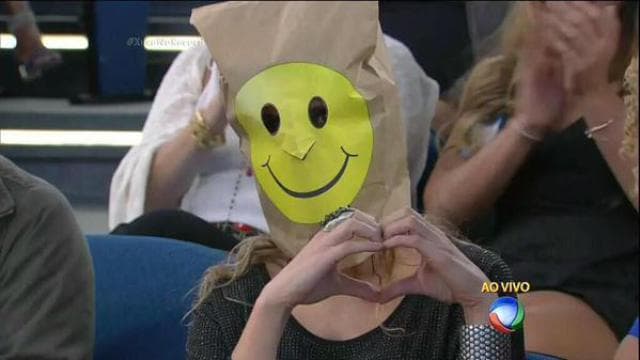 Mascarados que foram à estreia de Xuxa na Record eram figurantes