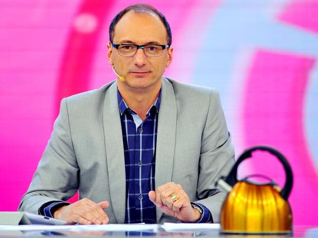Record veta Britto Jr. em especial de fim de ano; emissora espera presença de Xuxa e Gugu