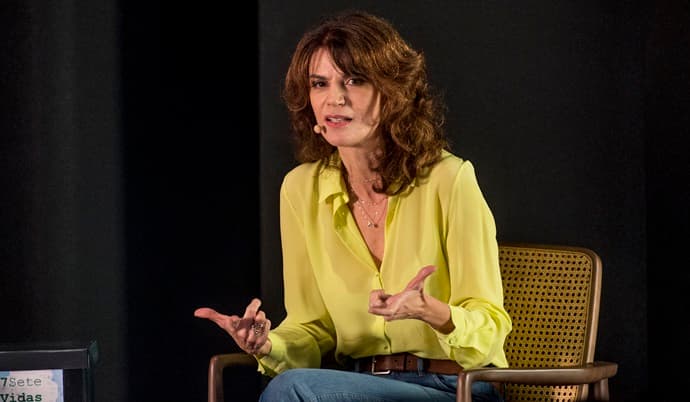 Autora da Globo diz que não tenta agradar a audiência e revela ter jogado primeiro capítulo de novela no lixo