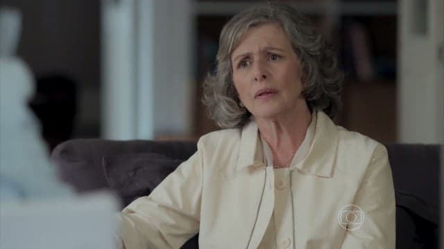 "Além do Tempo": Lívia fica indignada com Emília; confira o resumo do capítulo desta terça-feira (10)
