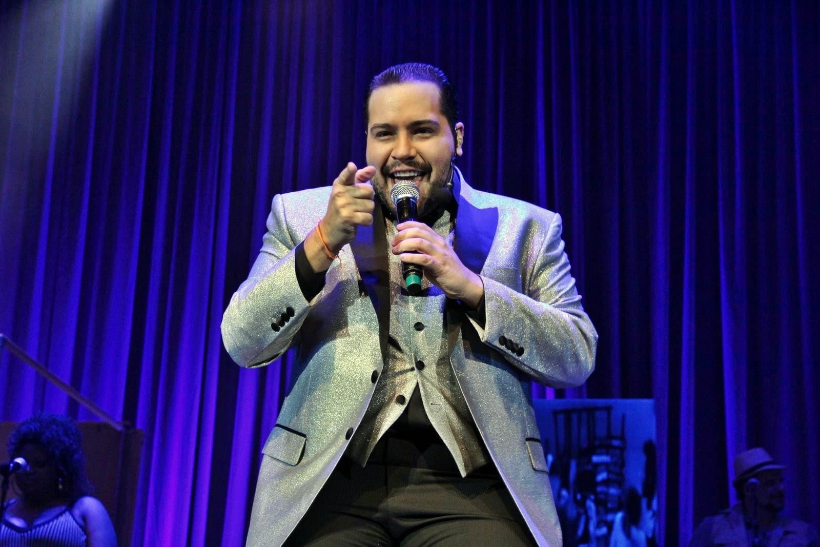 Tiago Abravanel em show (Foto: Divulgação) Tiago Abravanel em show (Foto: Divulgação)