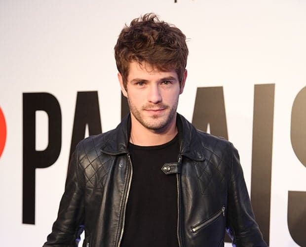 Maurício Destri exibe corpo sensual em novela das 11; confira as fotos!