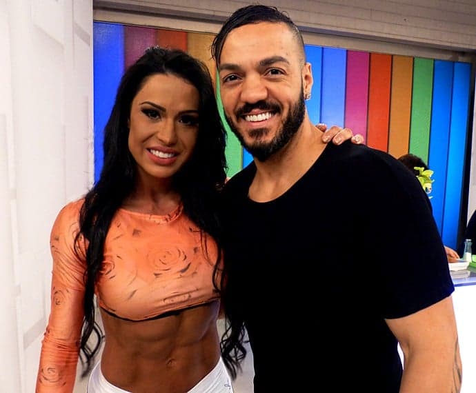 Após suposta traição, Belo se declara para Gracyanne Barbosa