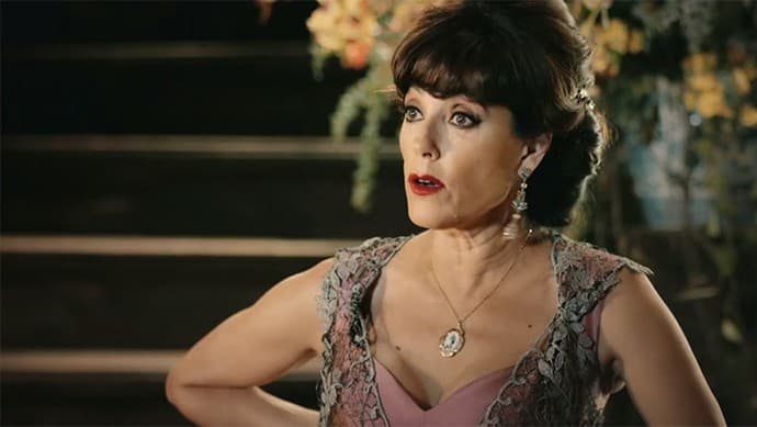 "Velho Chico": Iolanda surge com novo visual ao reencontrar Amadeu