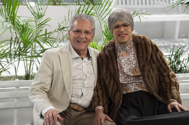 Carlos Alberto desmente rumores de renovação com o SBT por ida à Globo