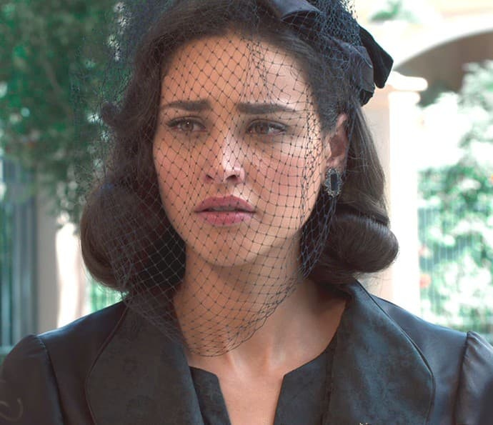 Personagem de Débora Nascimento mais parece castigo de Walcyr Carrasco