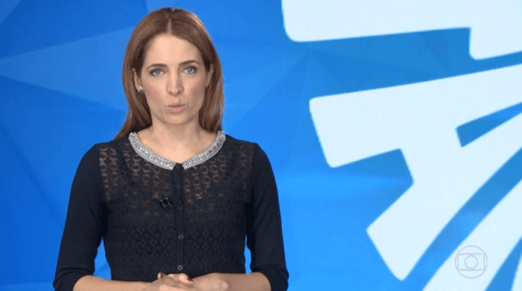 Poliana Abritta surge ao lado da mãe, aparência da mulher chama atenção e deixa público intrigado: "É sua irmã?"