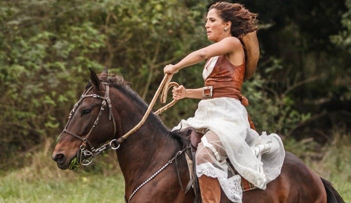 Camila Pitanga comemora indicação de "Velho Chico" ao Emmy Internacional