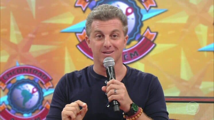 Grupo na internet pede ajuda ao Luciano Huck para reformar casa e vai parar nos assuntos mais comentados