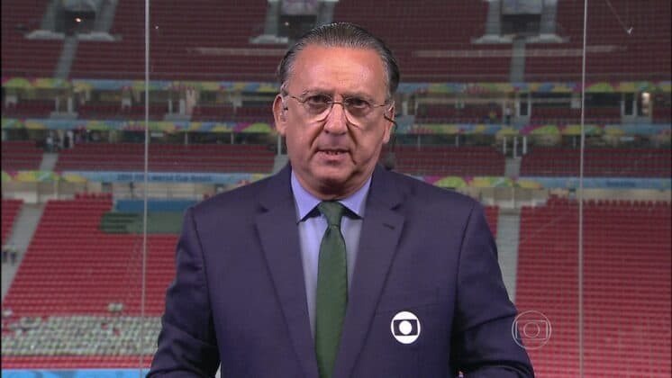 Galvão Bueno erra ao anunciar a novela Malhação durante jogo do Brasil e repercute