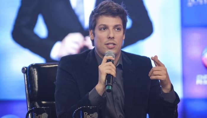 Em publicação antiga, Fábio Porchat insinua que dono da Record é ladrão