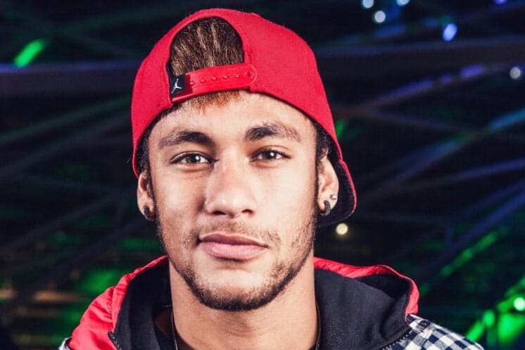 Neymar posta selfie com Arnold Schwarzenegger: “Hasta la vista, baby”