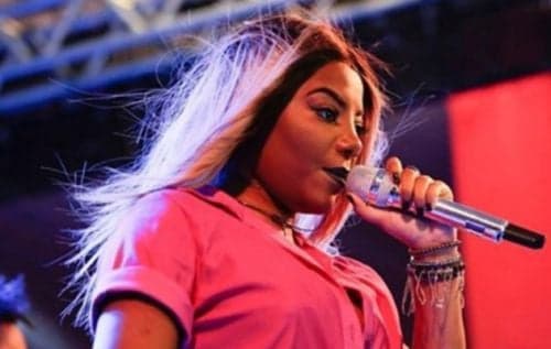 Mais uma vez, Ludmilla muda visual e fãs não a reconhecem