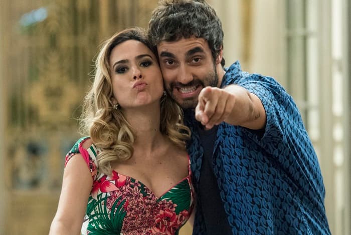 Leozinho (Gabriel Godoy) e Fedora (Tatá Werneck) (Foto: Globo/João Cotta)