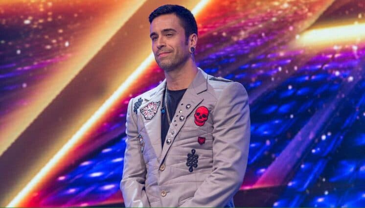 "X Factor" chega ao final de sua primeira temporada elegendo Cristopher Clark como o grande vencedor