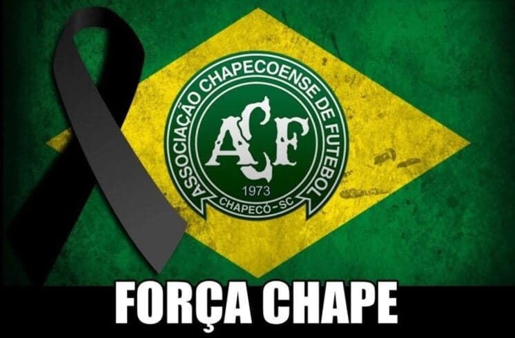 TVs fazem de tudo para entrevistar menino que ajudou nas buscas do avião da Chapecoense