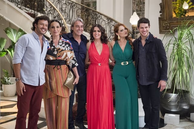 http://tvfoco.uai.com.br/wp-content/uploads/2015/05/Daniela-Mercury.jpg http://tvfoco.uai.com.br/wp-content/uploads/2015/05/Daniela-Mercury.jpg