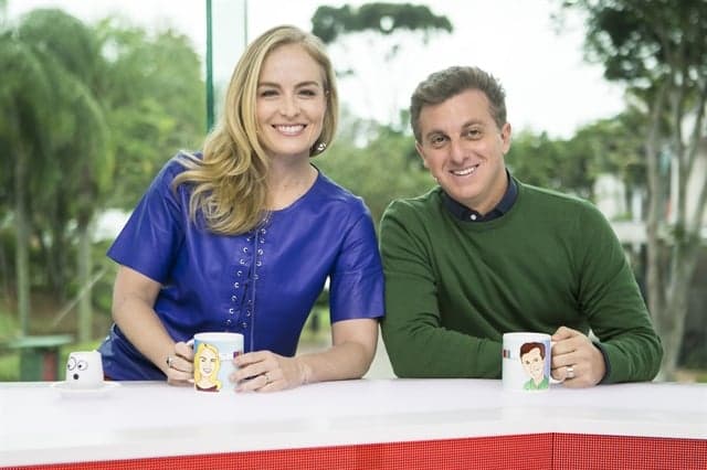 Luciano Huck adquire iate de 30 milhões com quatro andares; confira!