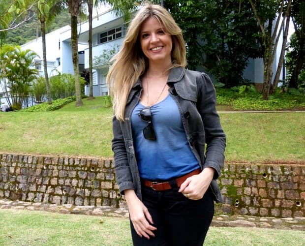 Mariana Santos revela que tem medo de avião e diz como faz para gravar novela em outro estado