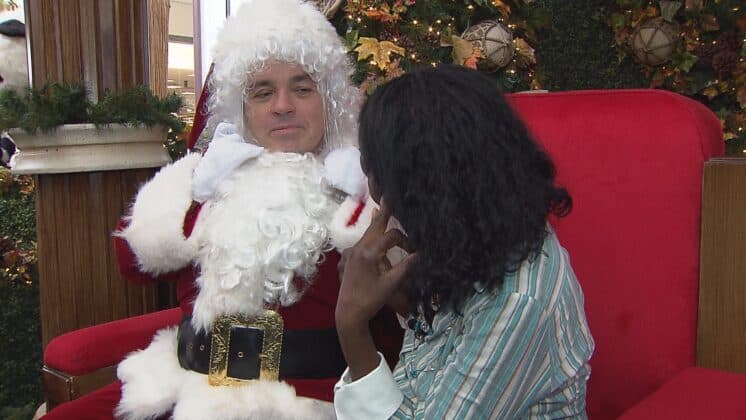 Gugu Liberato se veste de Papai Noel para promover encontro emocionante