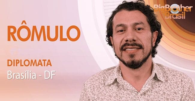"BBB 17: "Quem está apaixonado não humilha", diz Rômulo sobre Emilly e Marcos