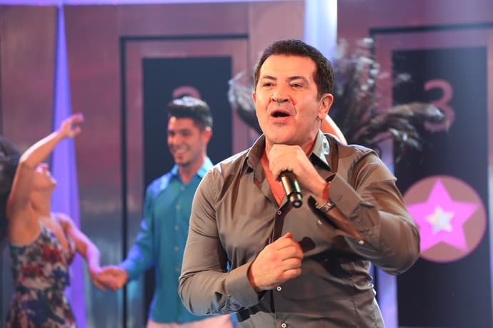 Após cirurgia delicada, Beto Barbosa começa fisioterapia e declara: "Falta pouco"