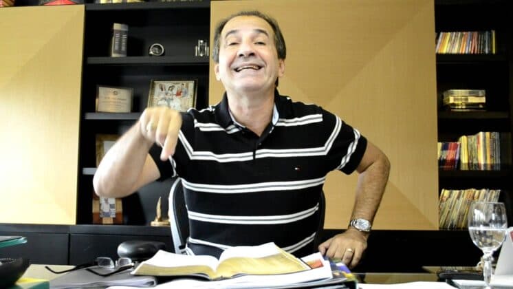Pastor Silas Malafaia é indiciado novamente por lavagem de dinheiro