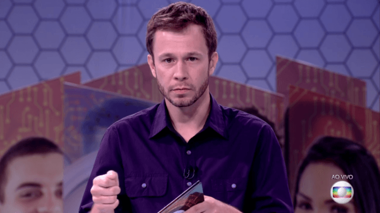 Participante do BBB19 é investigado fora da Globo e delegada exige a sua presença