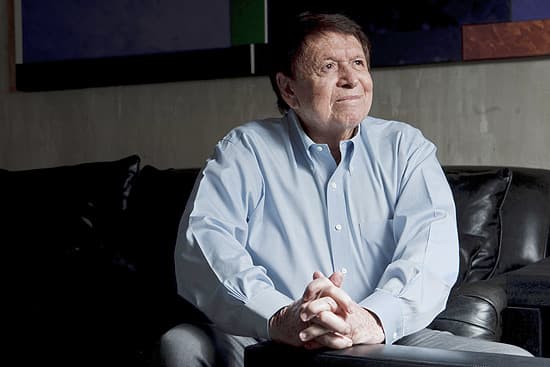 Antigo "mandachuva" da Globo, Boni se reúne com direção da emissora