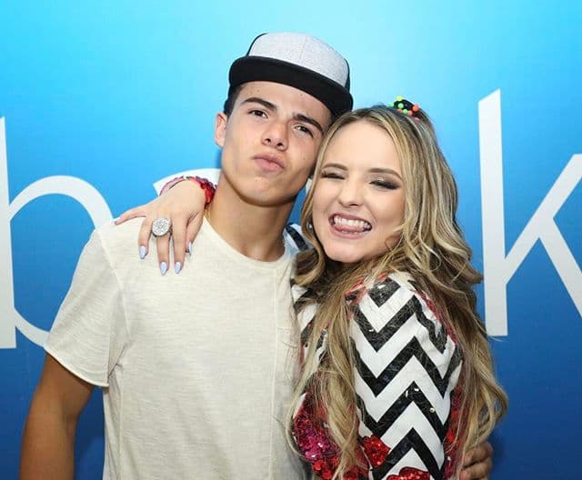 Thomaz Costa sobre relação com Larissa Manoela: "Juntos, mas não namorando"