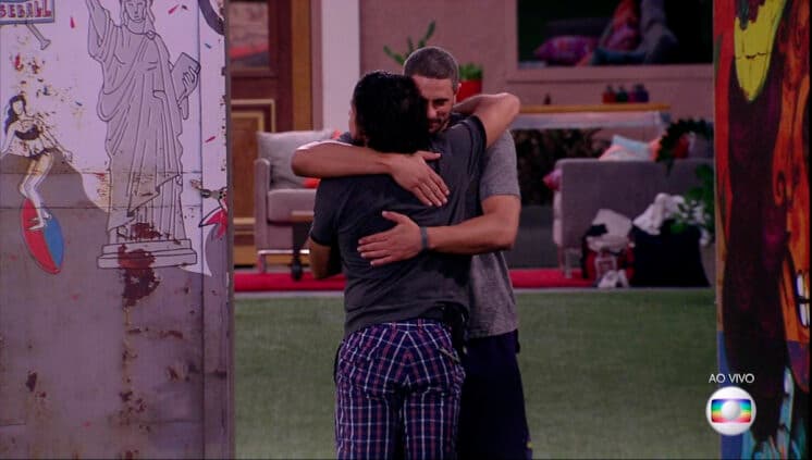"BBB 17": Participante afirma que Daniel e Rômulo são namorados