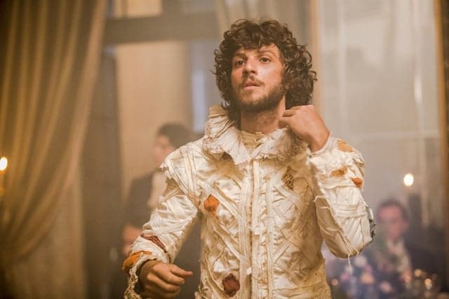 Chay Suede passará por mudanças na novela "Novo Mundo"