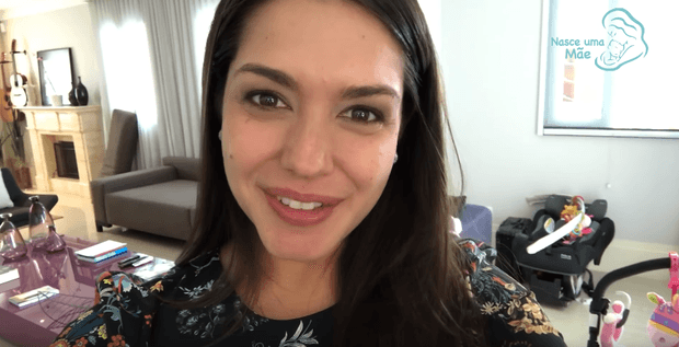 Thais Fersoza evitou andador para Melinda aprender a caminhar