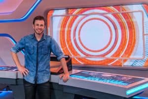 Tiago Leifert e sua interação tecnológica no BBB17 (Foto: Divulgação/Globo) Tiago Leifert e sua interação tecnológica no BBB17 (Foto: Divulgação/Globo)