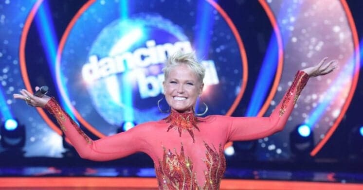 Xuxa Meneghel zomba de si mesma sobre início da carreira: "Eu era muito sem noção"