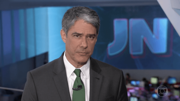 Após vários meses, William Bonner retorna ao Twitter para dar notícia triste